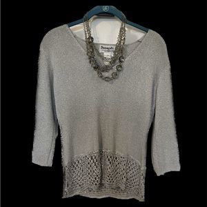 Womens v neck sweater PLUS coordinating layered beaded Necklace